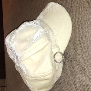 Cute Old Navy Beautiful Cream Crushed Velvet Hat